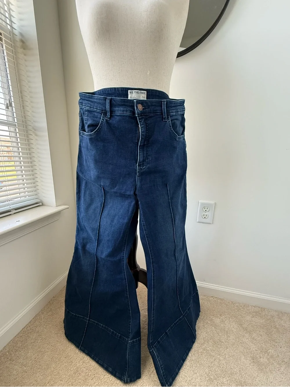 Free People La Rosa Flared Ultramarine- Dark Indigo Wide-Leg Flare Jeans - Picture 1 of 11